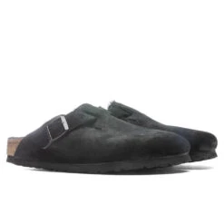 Birkenstock Narrow Boston Shearling - Black -Shoe Series Store Birkenstock Narrow Boston Shearling Black 0259883 03 09 22 Feature 3
