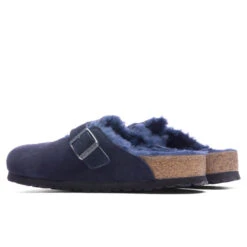 Birkenstock Wide Boston Shearling - Midnight 9 Birkenstock Wide Boston Shearling - Midnight -Shoe Series Store Birkenstock Wide Boston Shearling Midnight 1020594 10 24 22 Feature VR 3