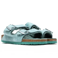 Birkenstock Women's Narrow Arizona Shearling - Beryl -Shoe Series Store Birkenstock Women s Narrow Arizona Shearling BERYL 1023259 09 04 22 Feature JM 2