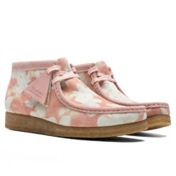Shoe Series Store -Shoe Series Store Clarks Women s Wallabee Boot Pink Floral 26166096 06 01 22 Feature VR 3