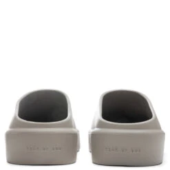 Fear Of God The California - Concrete -Shoe Series Store Fear of God The California Concrete FG80 100EVA 995 11 28 2021 01 4