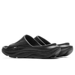 Hoka Ora Recovery Slide 3 - Black/Black -Shoe Series Store Hoka One One Ora Recovery Slide Black 1134527 BLK Hoka One One Ora Recovery Slide Black 1134527 BLK 12 05 22 Feature JP 5