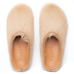 Marni Fussbett Sabot - Beige -Shoe Series Store Marni Fussbett Sabot Beige SBMR000600 P4122 00W20 11 29 22 Feature JM 6