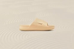 Nike Calm Slide - Sesame -Shoe Series Store Nike Calm Slide Sesame FD4116 200 07 05 23 Feature 01