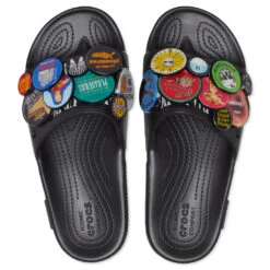 PLEASURES X Crocs Button Classic Slide - Black -Shoe Series Store PLEASURES x Crocs Button Classic Slide Black 207690 001 Feature December 13 2021 02copy