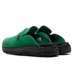 Suicoke X Tom Wood Mako Clog - Green 8 Suicoke X Tom Wood Mako Clog - Green -Shoe Series Store TomWood x Suicoke Mako Clog Green OG 316STW Green 05 23 22 Feature JM 3